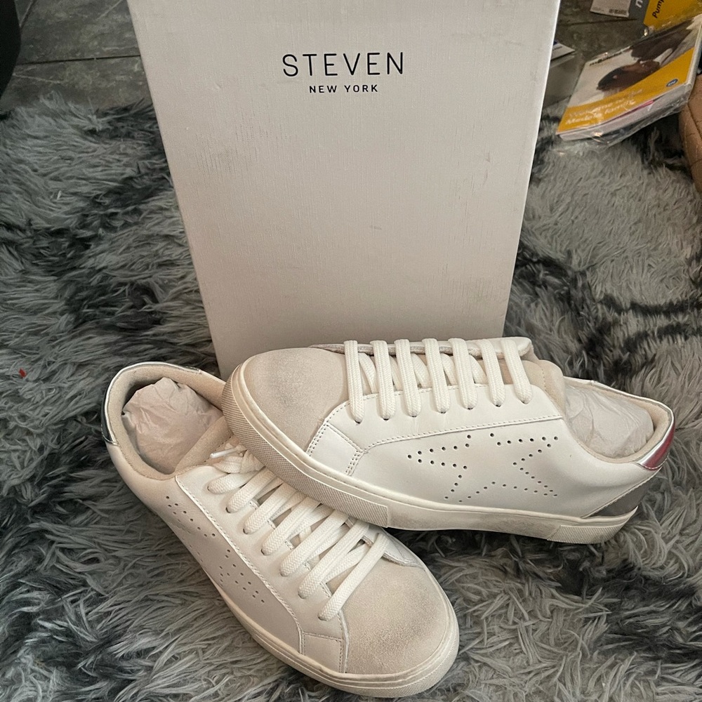 Steve Madden Rezza Sneakers